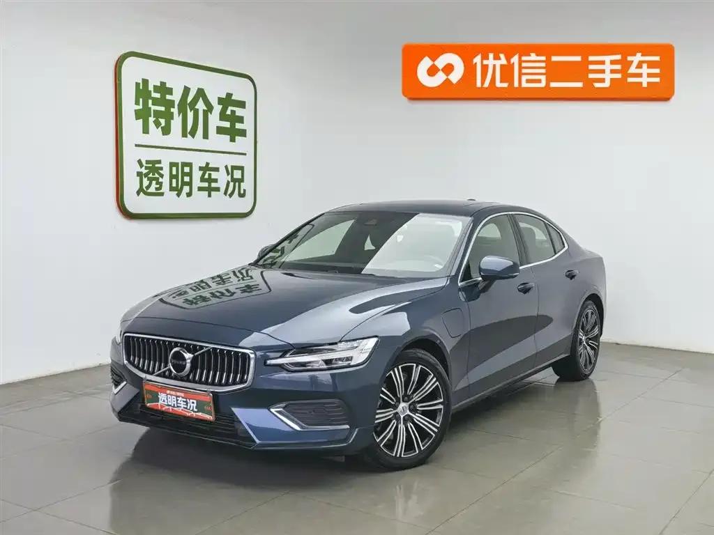 2022 Volvo S60 Plug-in Hybrid T8 E-Drive Hybrid AWD Inscription Luxury Edition — миниатюра 1