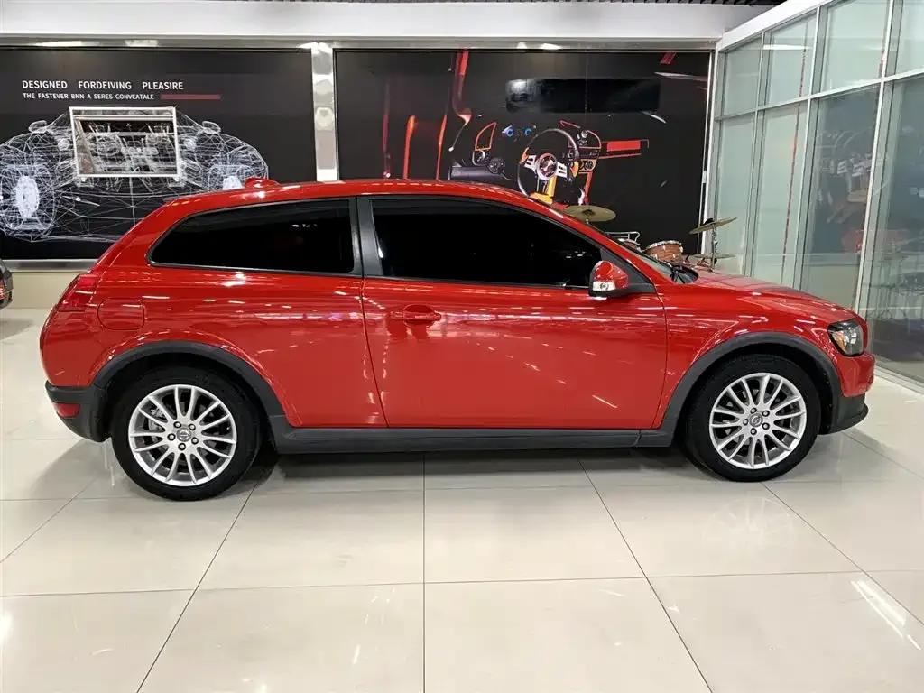 Volvo C30 2010 2.0 Smart Edition — миниатюра 4