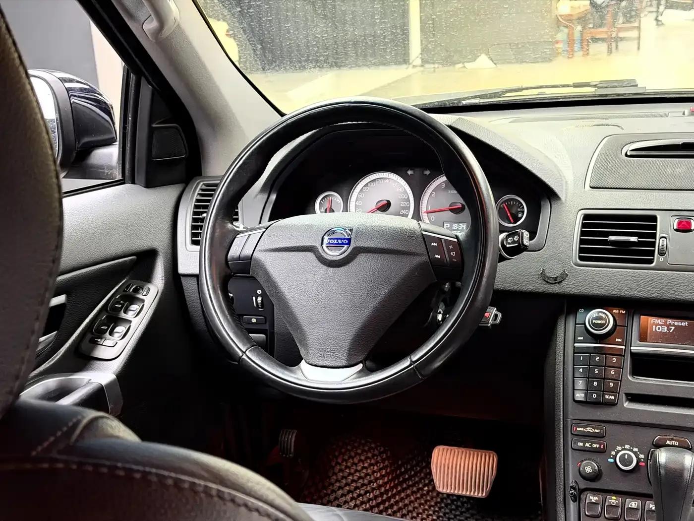 2014 XC Classic T5 Luxury Edition — миниатюра 15