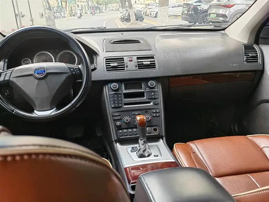 2014 XC Classic T5 Executive Edition — миниатюра 6