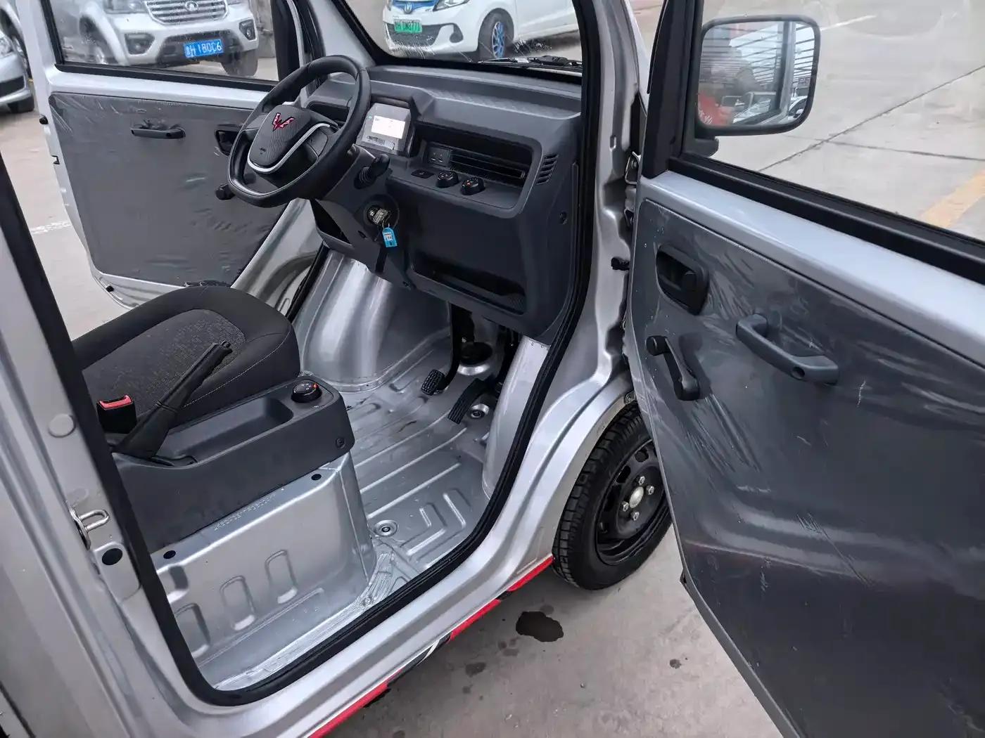 Wuling E10 2023 Practical Model — миниатюра 13