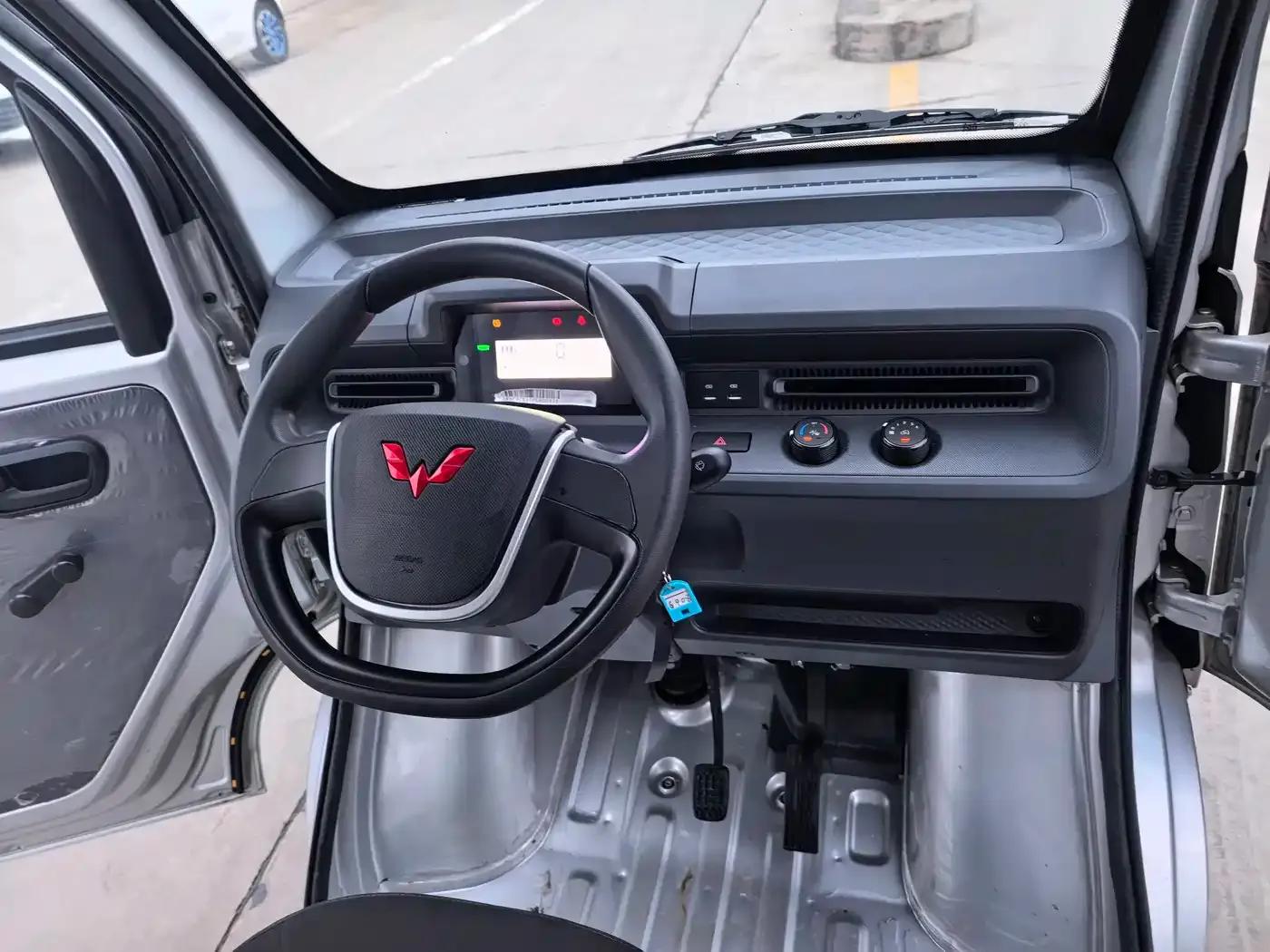 Wuling E10 2023 Practical Model — миниатюра 14