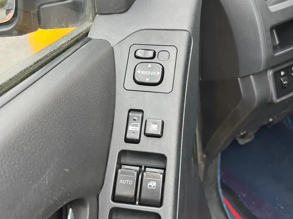 TAGA 2021 1.8T Gasoline Manual 4WD Luxury Long Wheelbase CE18 — миниатюра 17