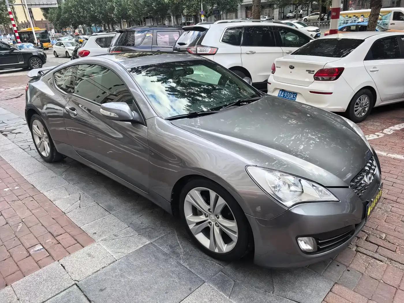 Genesis Coupe 2009 2.0T Automatic Elegant Edition — миниатюра 3