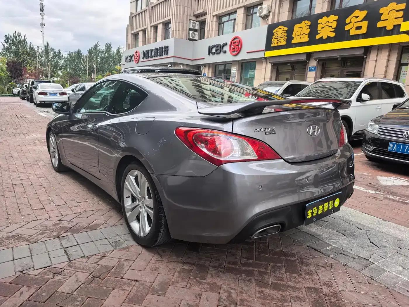 Genesis Coupe 2009 2.0T Automatic Elegant Edition — миниатюра 6