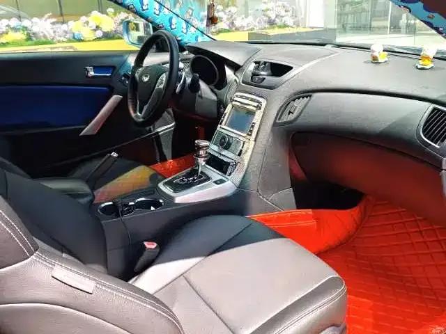 Genesis Coupe 2009 2.0T Automatic Elegant Edition — миниатюра 8