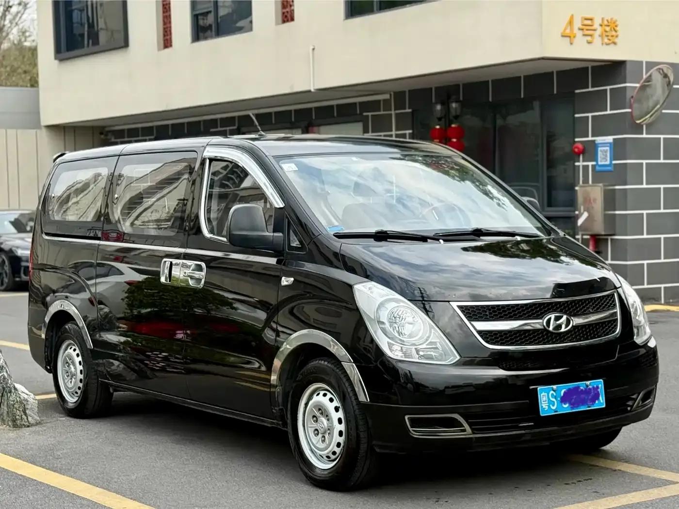 H-1 Huiyi 2011 2.4L Luxury Edition — миниатюра 3