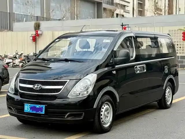 H-1 Huiyi 2011 2.4L Luxury Edition