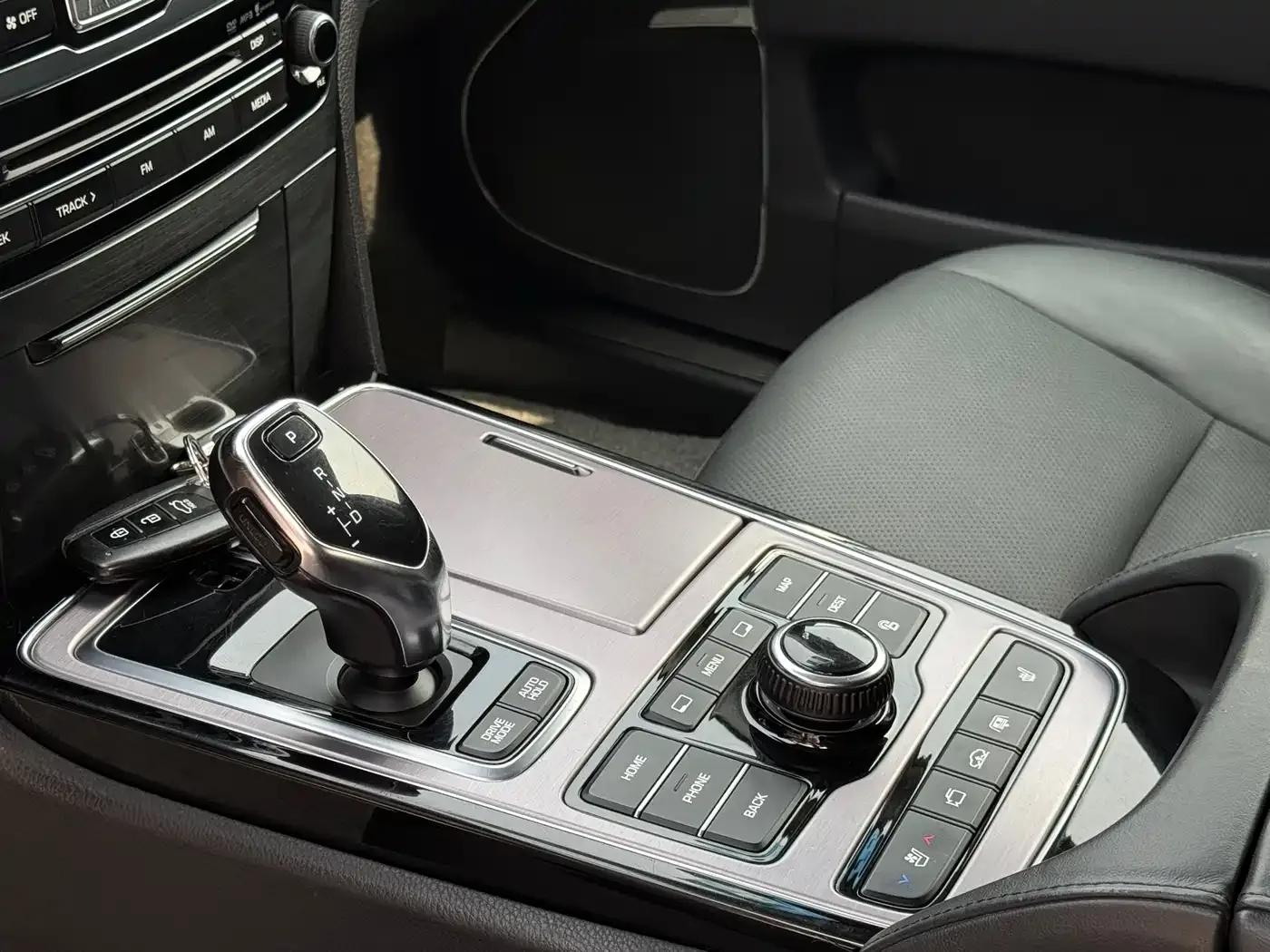 Equus 2014 3.8 GDi Extended Flagship Edition — миниатюра 25