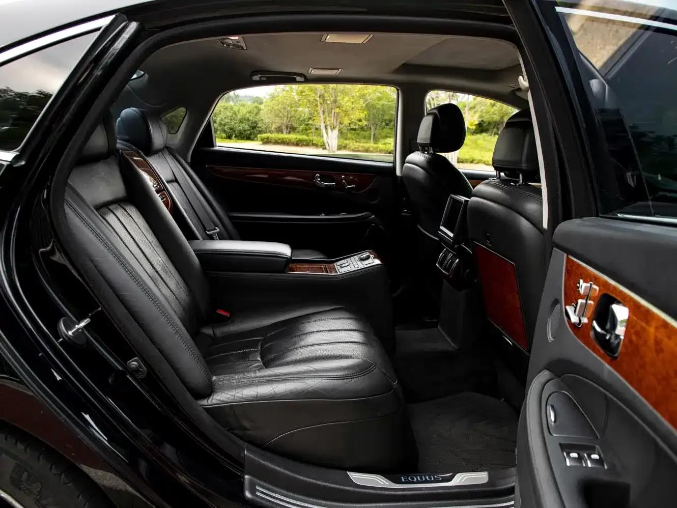 Equus 2012 3.8 GDi Premium Edition — миниатюра 13