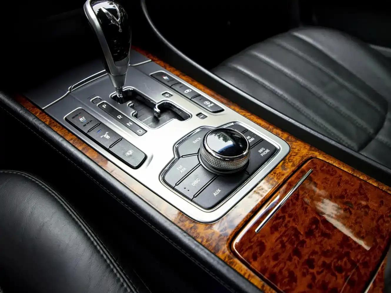 Equus 2012 3.8 GDi Premium Edition — миниатюра 27