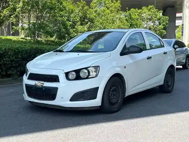 2013 Aveo Sedan 1.4L AT Sunroof Edition