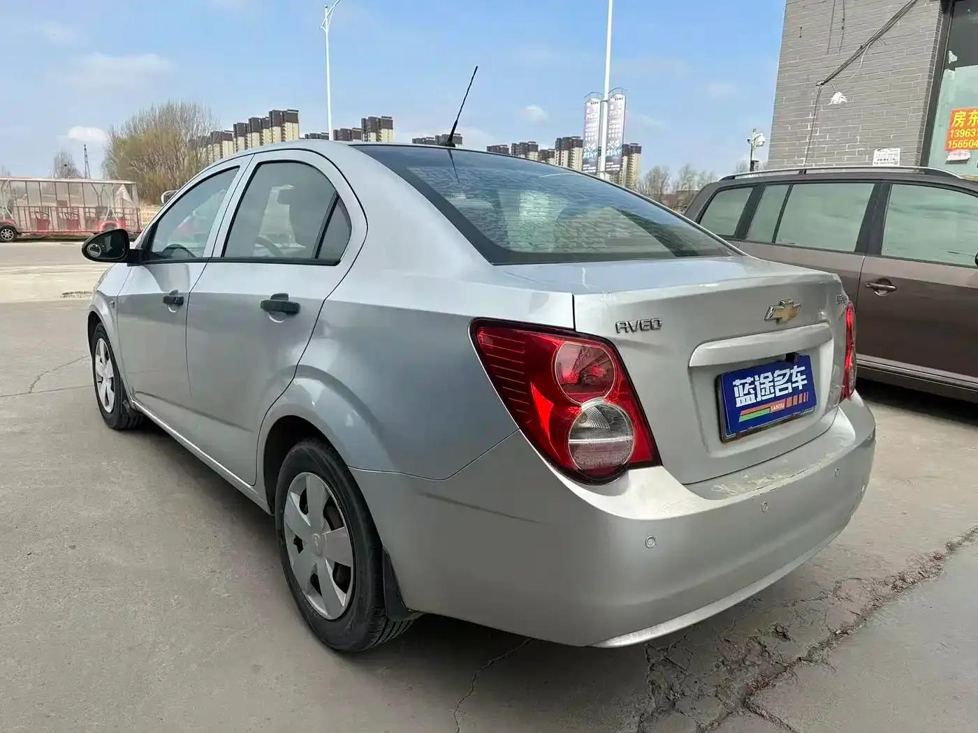 2011 Aveo Sedan 1.4L MT SL — миниатюра 6