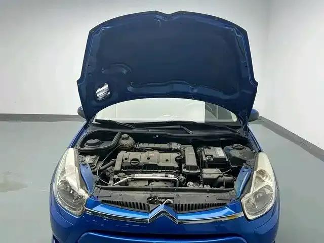 Citroën C2 2012 1.6L Automatic Sport — миниатюра 11