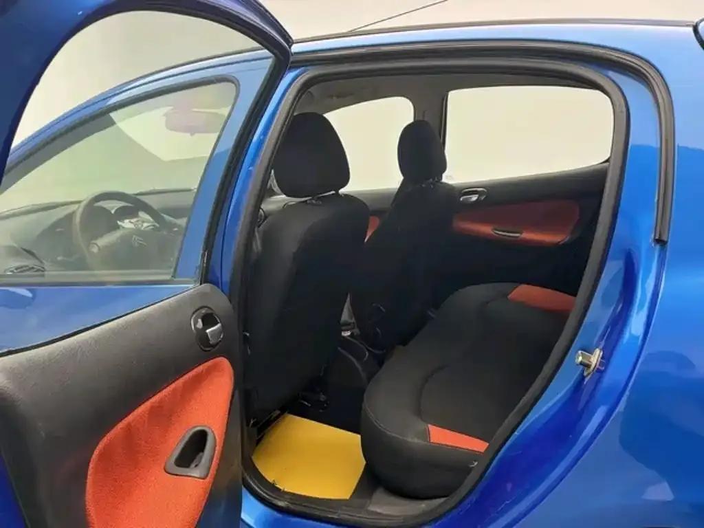 Citroën C2 2012 1.6L Automatic Sport — миниатюра 8