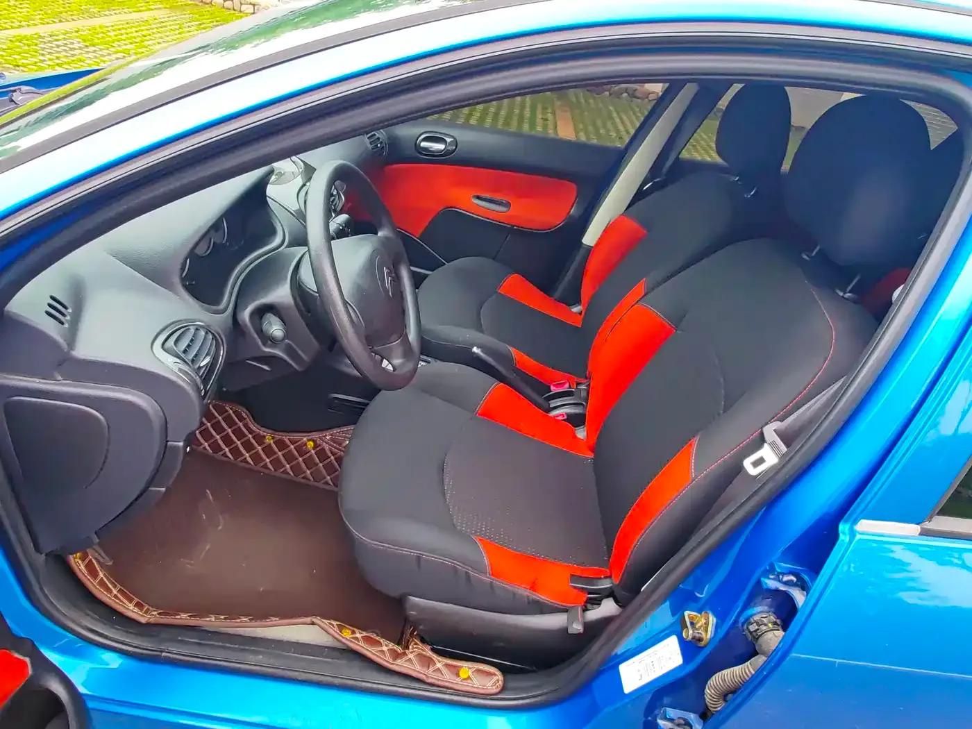 Citroën C2 2012 1.6L Automatic Sport — миниатюра 11
