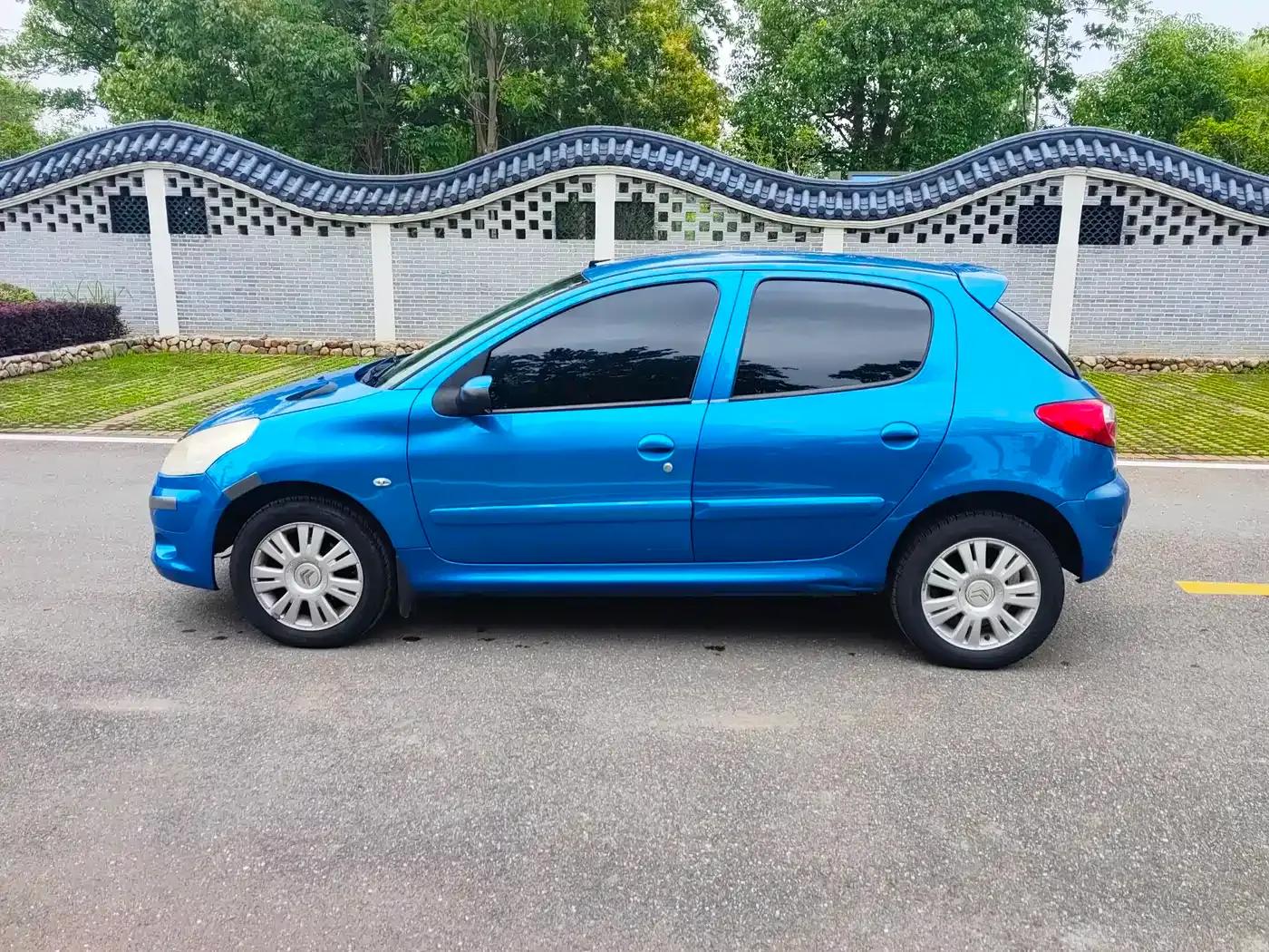 Citroën C2 2012 1.6L Automatic Sport — миниатюра 3