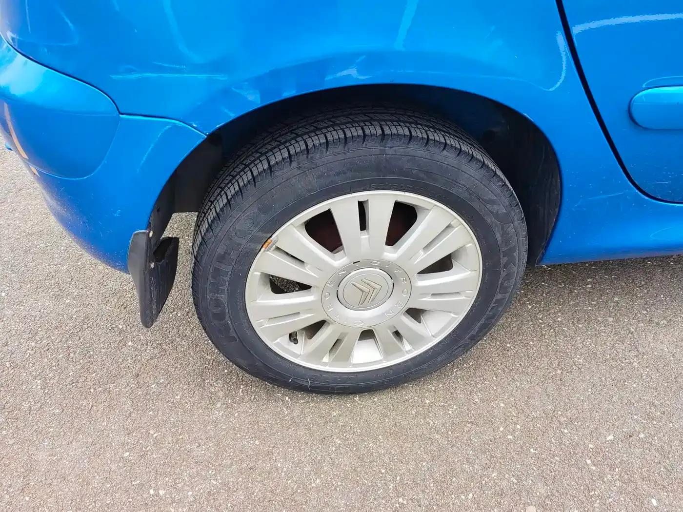 Citroën C2 2012 1.6L Automatic Sport — миниатюра 8
