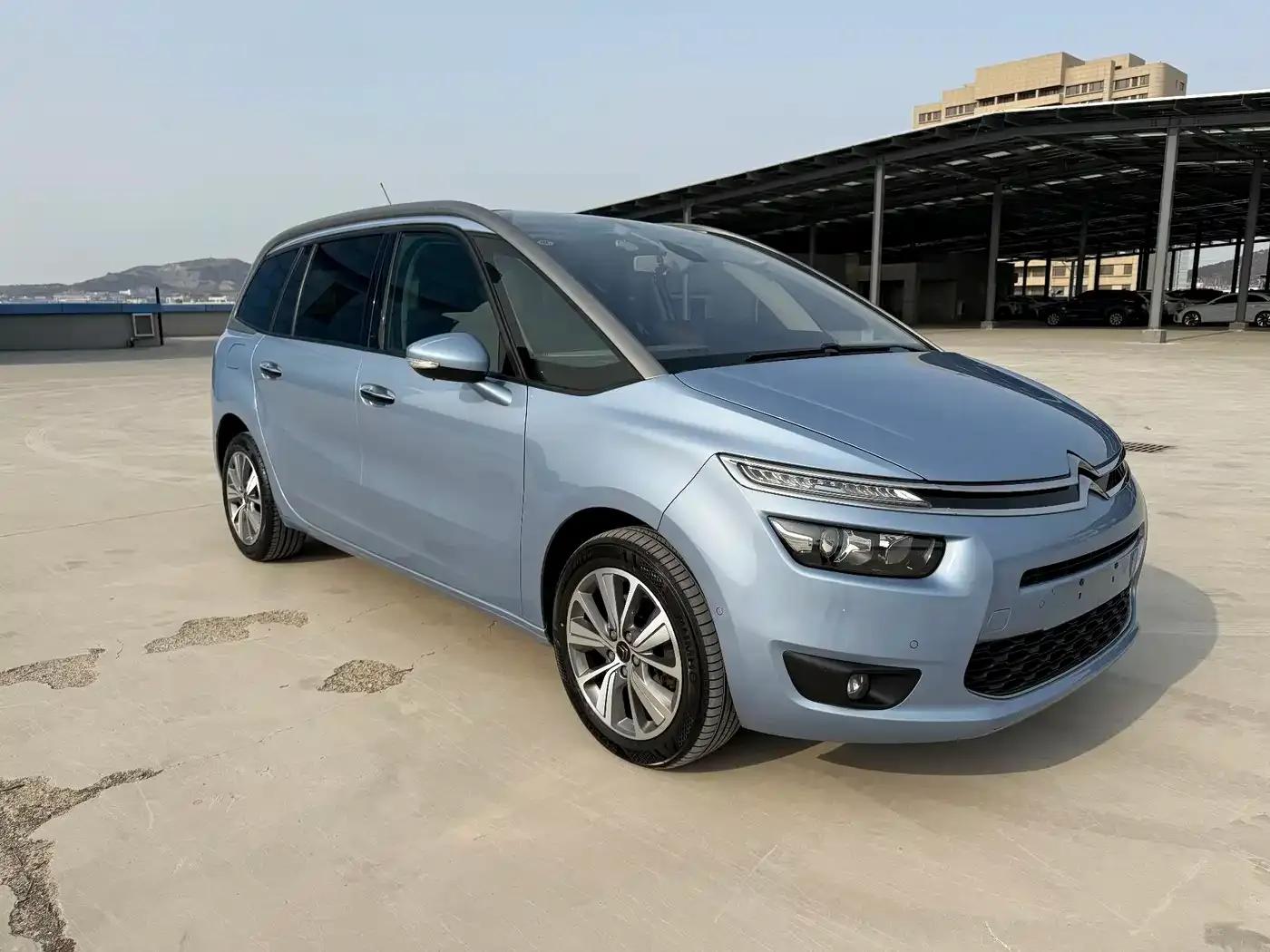 2015 Civic Civic Grand 1.6T Luxury 7-Seater — миниатюра 3