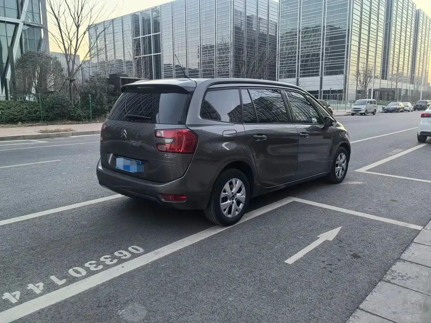 2015 C4 PICASSO Grand 1.6T Fashion 7-seater — миниатюра 3