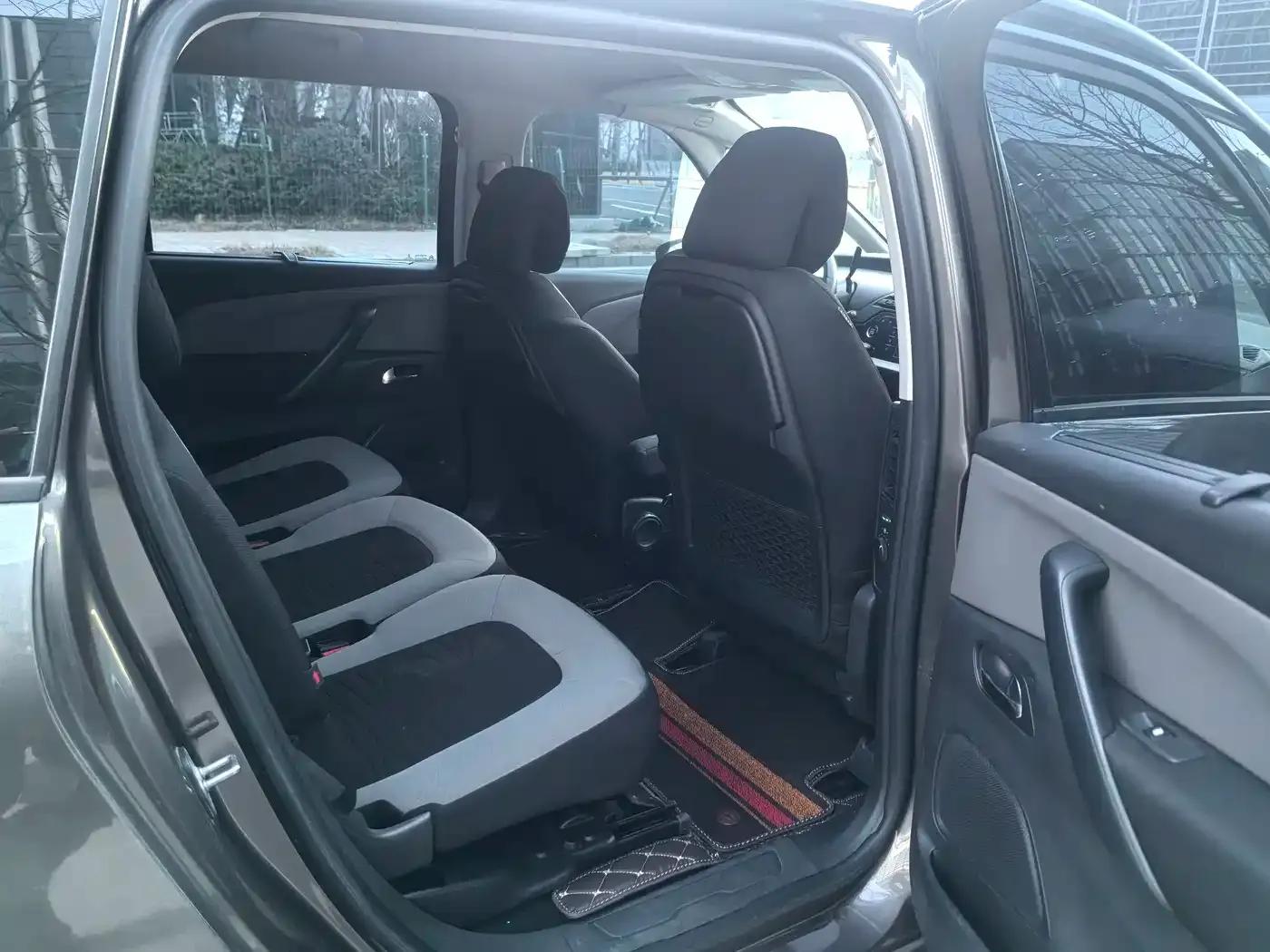 2015 C4 PICASSO Grand 1.6T Fashion 7-seater — миниатюра 7