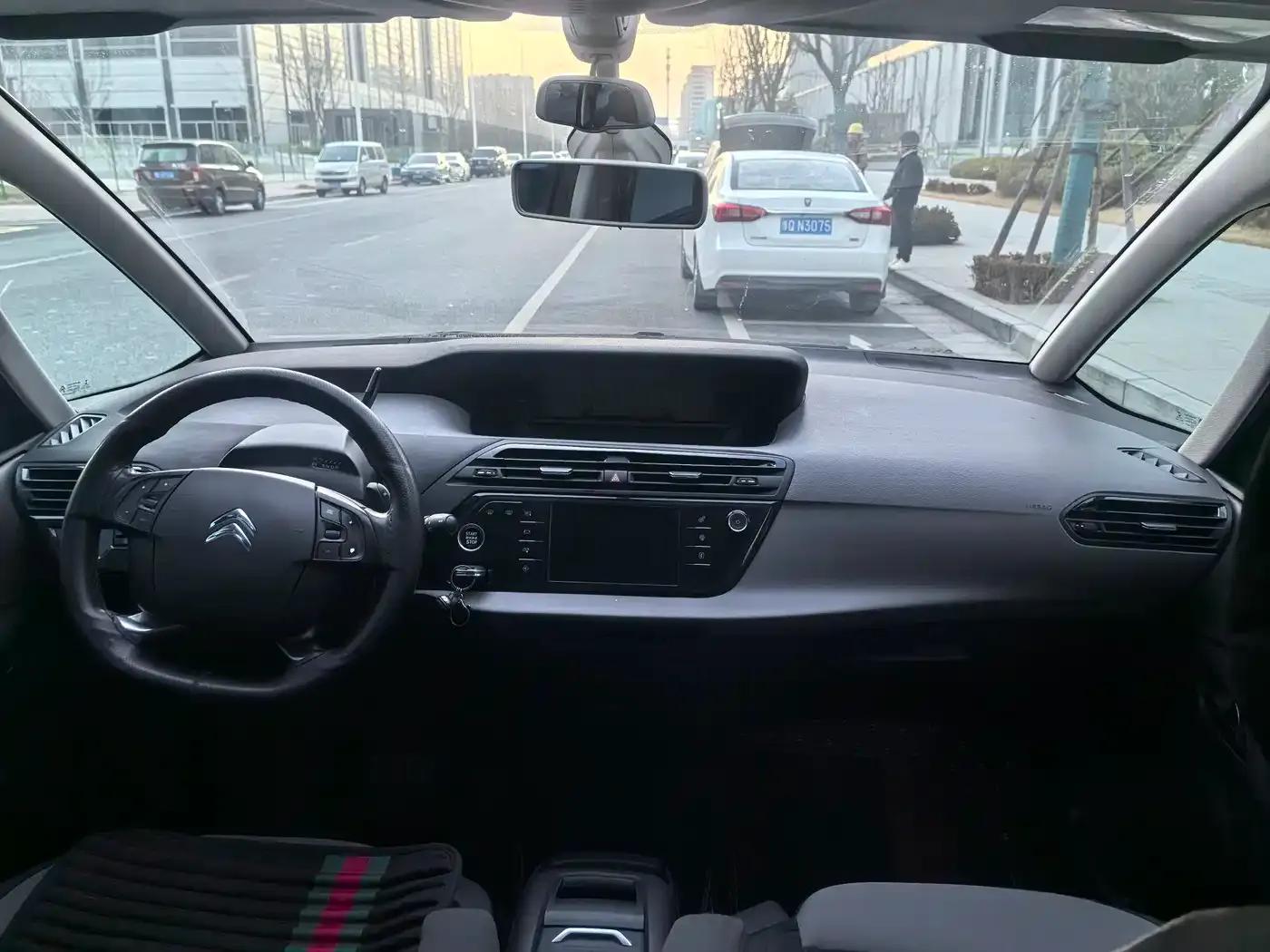 2015 C4 PICASSO Grand 1.6T Fashion 7-seater — миниатюра 8