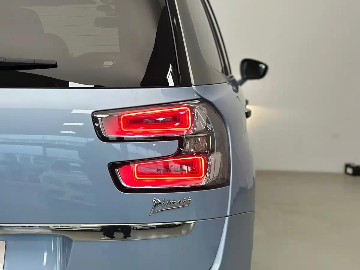 2015 Civic Civic Grand 1.6T Luxury 7-Seater — миниатюра 13