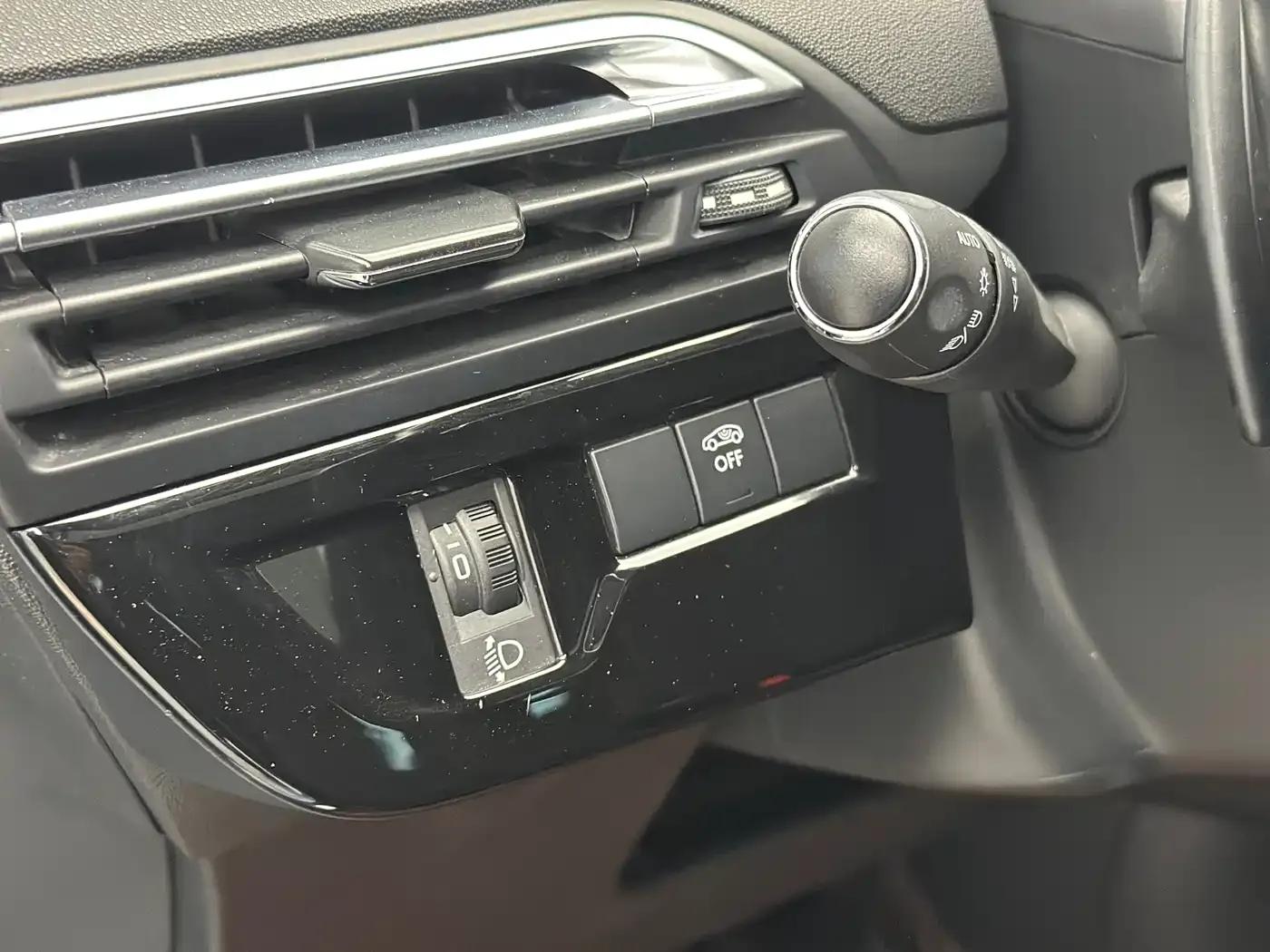 2015 Civic Civic Grand 1.6T Luxury 7-Seater — миниатюра 17