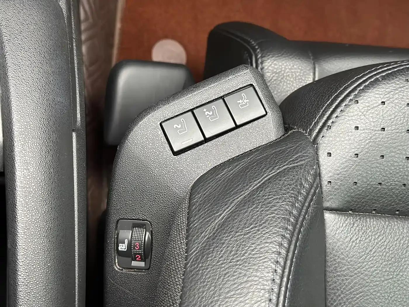 2015 Civic Civic Grand 1.6T Luxury 7-Seater — миниатюра 22