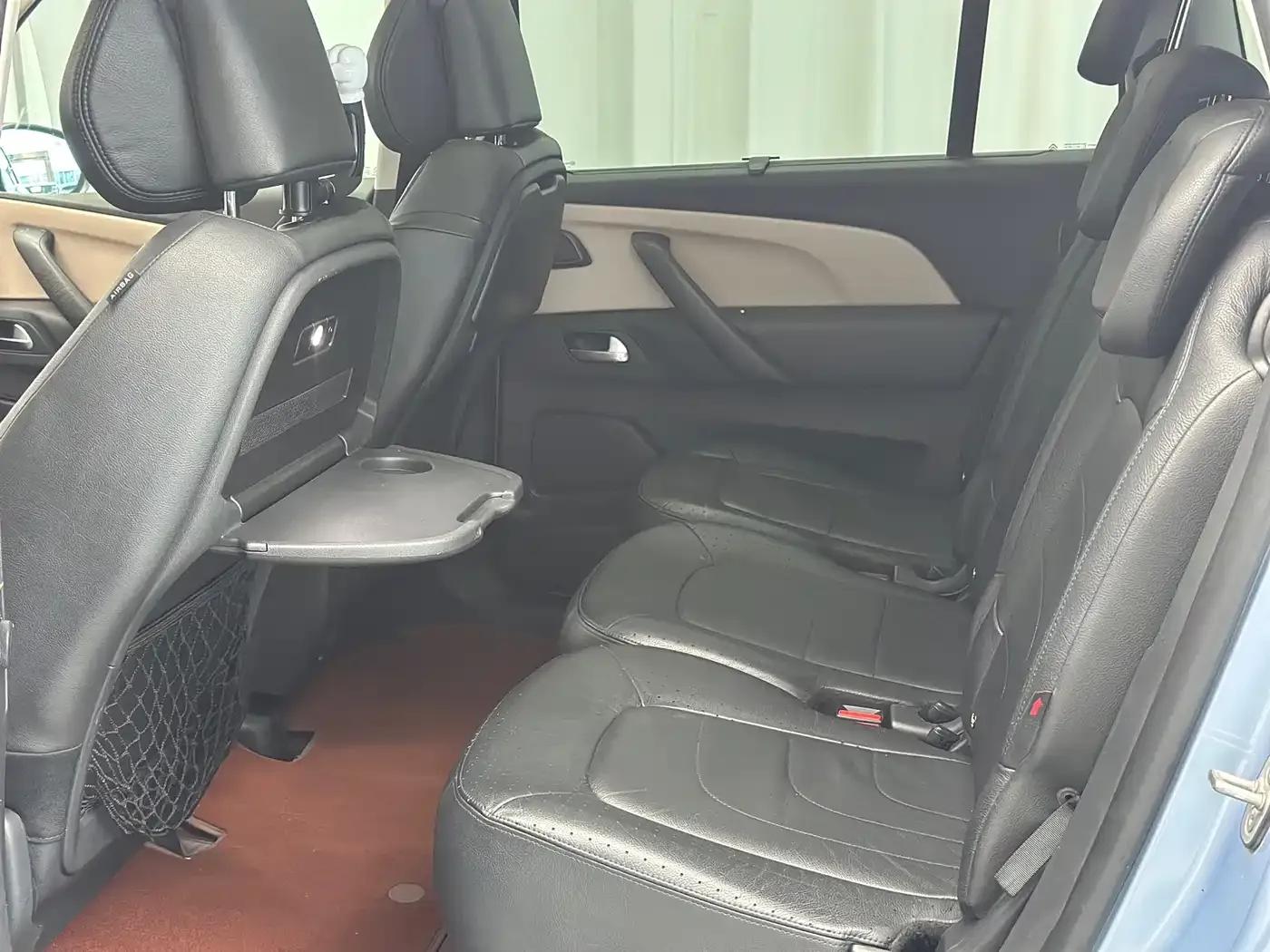 2015 Civic Civic Grand 1.6T Luxury 7-Seater — миниатюра 30
