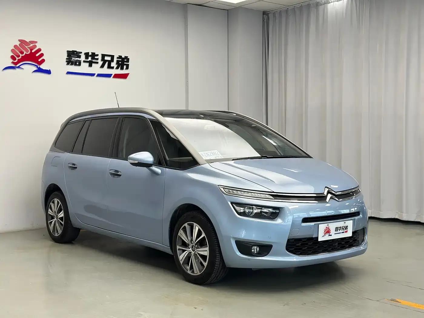 2015 Civic Civic Grand 1.6T Luxury 7-Seater — миниатюра 4