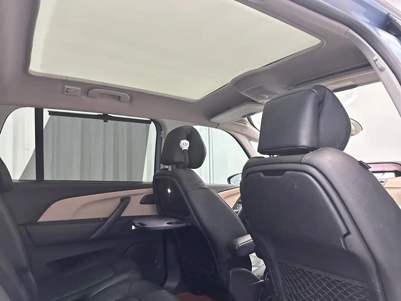 2015 Civic Civic Grand 1.6T Luxury 7-Seater — миниатюра 35