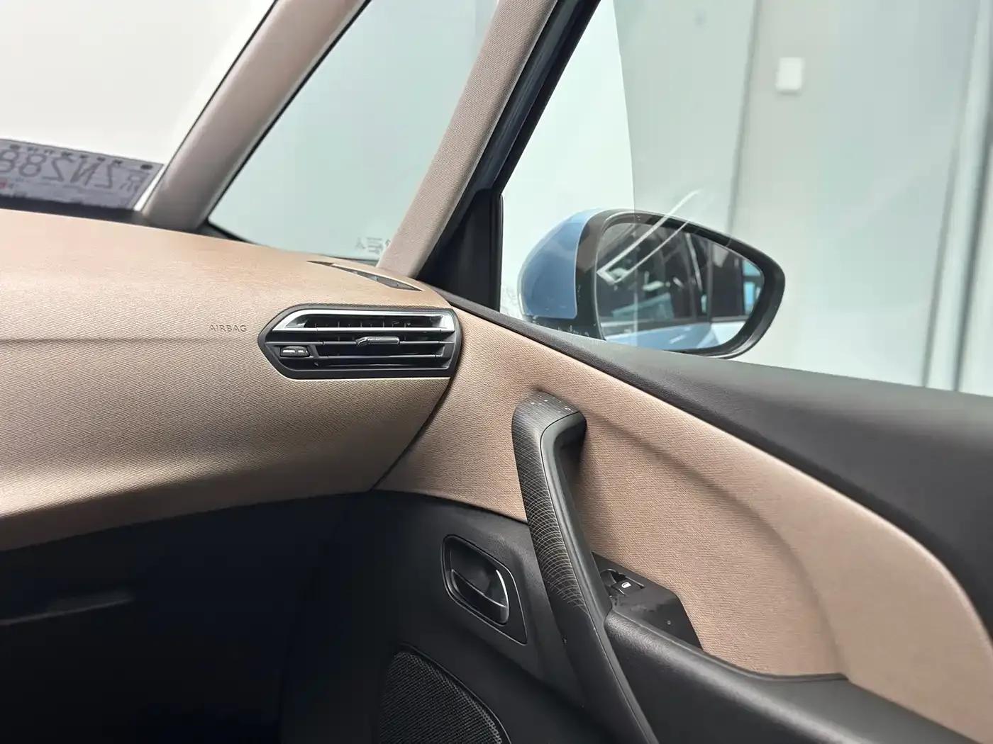 2015 Civic Civic Grand 1.6T Luxury 7-Seater — миниатюра 39
