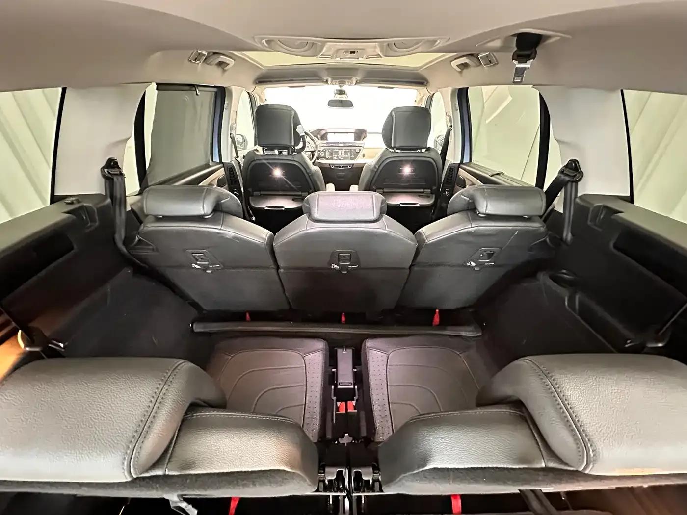 2015 Civic Civic Grand 1.6T Luxury 7-Seater — миниатюра 46