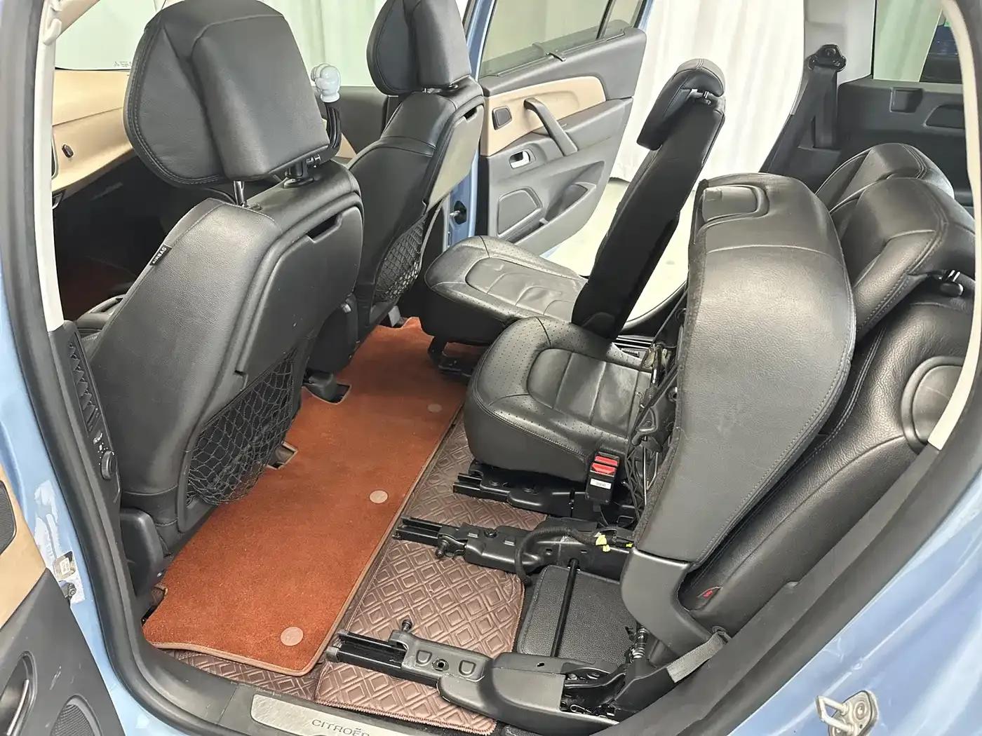2015 Civic Civic Grand 1.6T Luxury 7-Seater — миниатюра 50