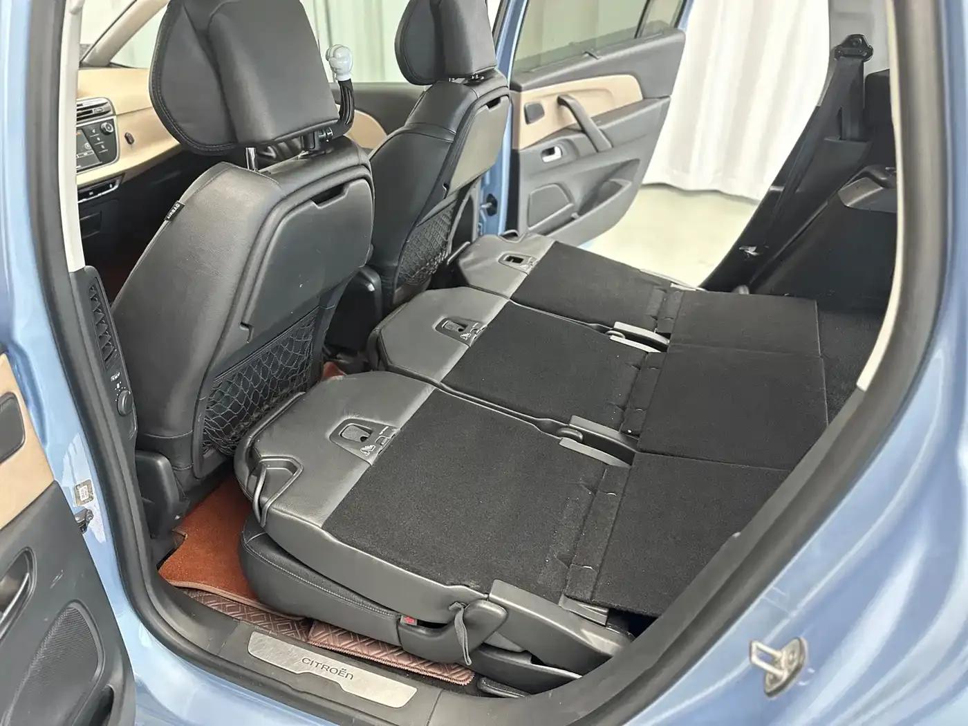 2015 Civic Civic Grand 1.6T Luxury 7-Seater — миниатюра 51