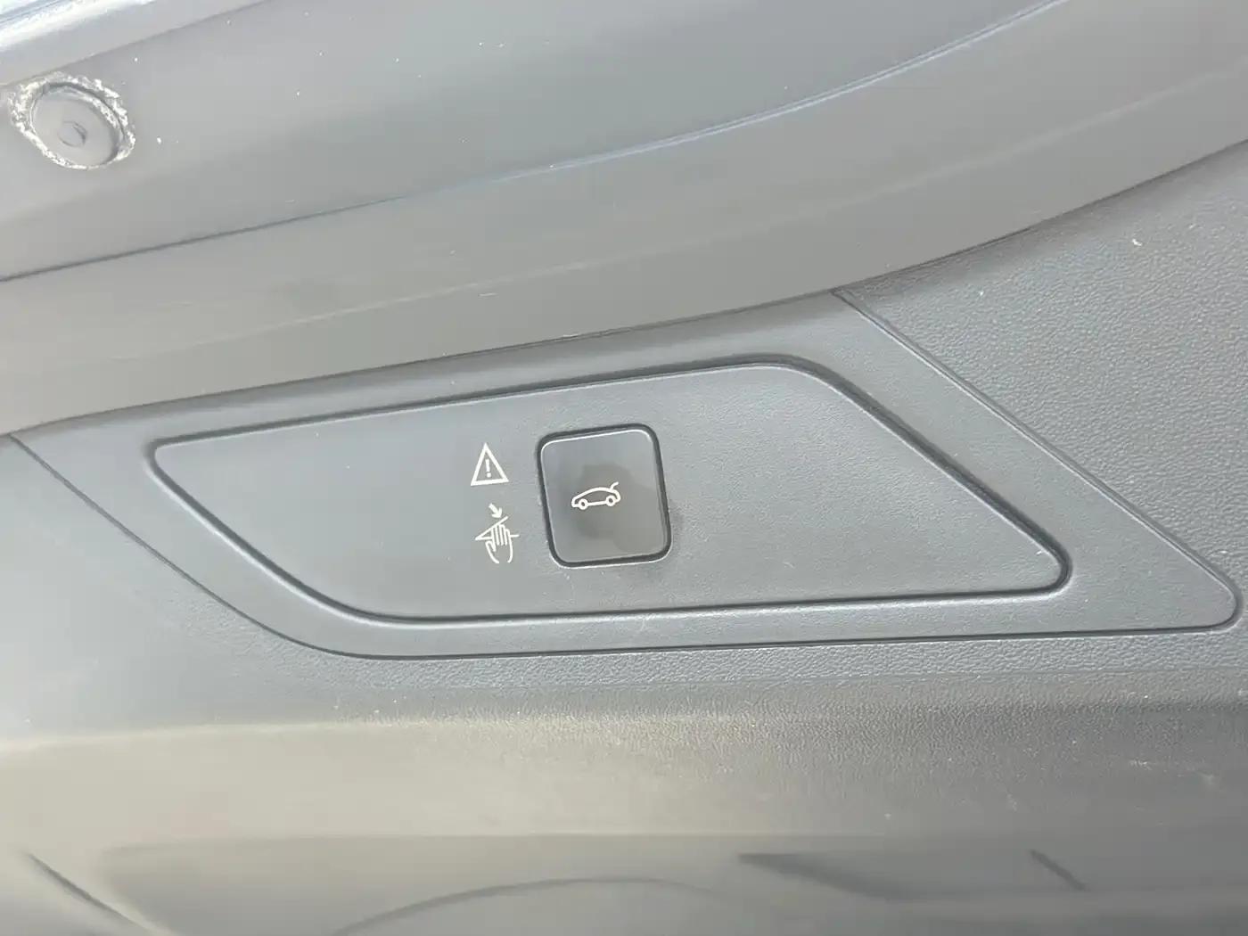 2015 Civic Civic Grand 1.6T Luxury 7-Seater — миниатюра 52