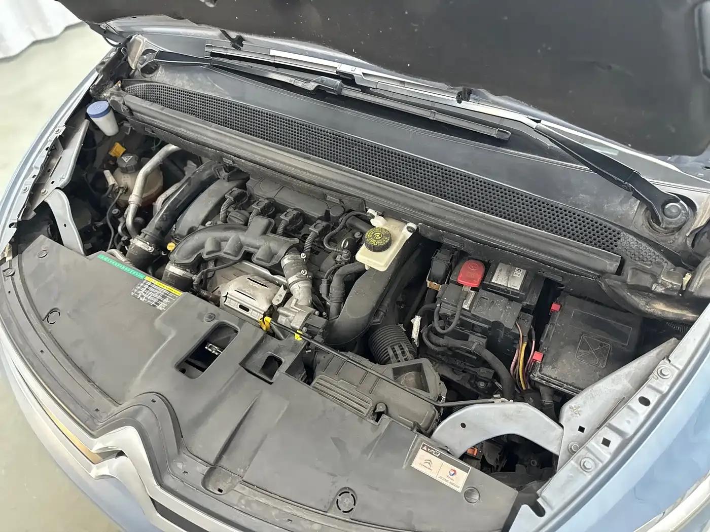 2015 Civic Civic Grand 1.6T Luxury 7-Seater — миниатюра 53
