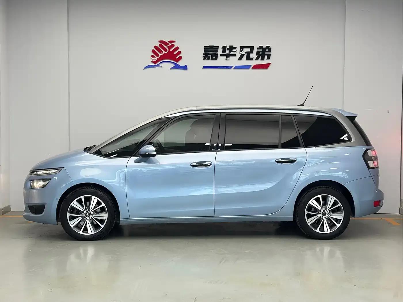 2015 Civic Civic Grand 1.6T Luxury 7-Seater — миниатюра 7