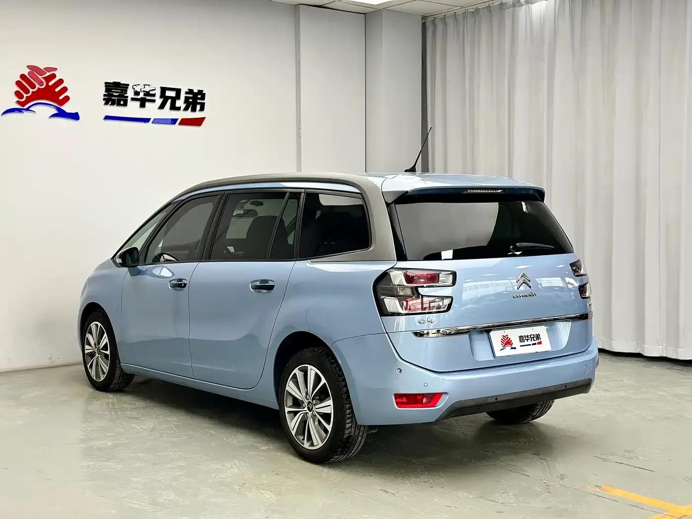 2015 Civic Civic Grand 1.6T Luxury 7-Seater — миниатюра 11
