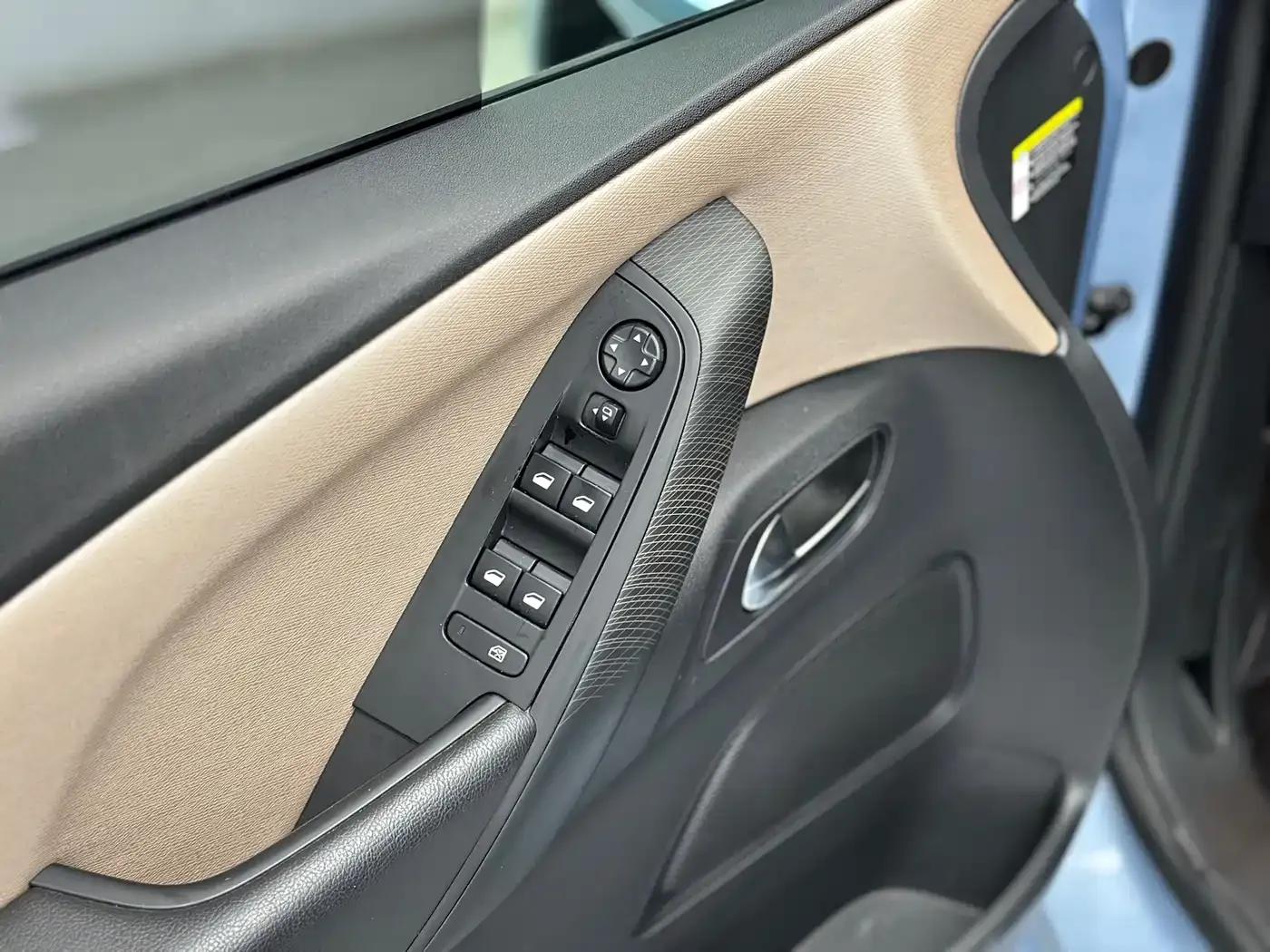 2015 Civic Civic Grand 1.6T Luxury 7-Seater — миниатюра 19