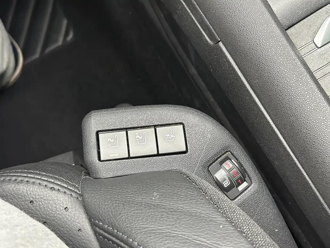 2015 Civic Civic Grand 1.6T Luxury 7-Seater — миниатюра 22