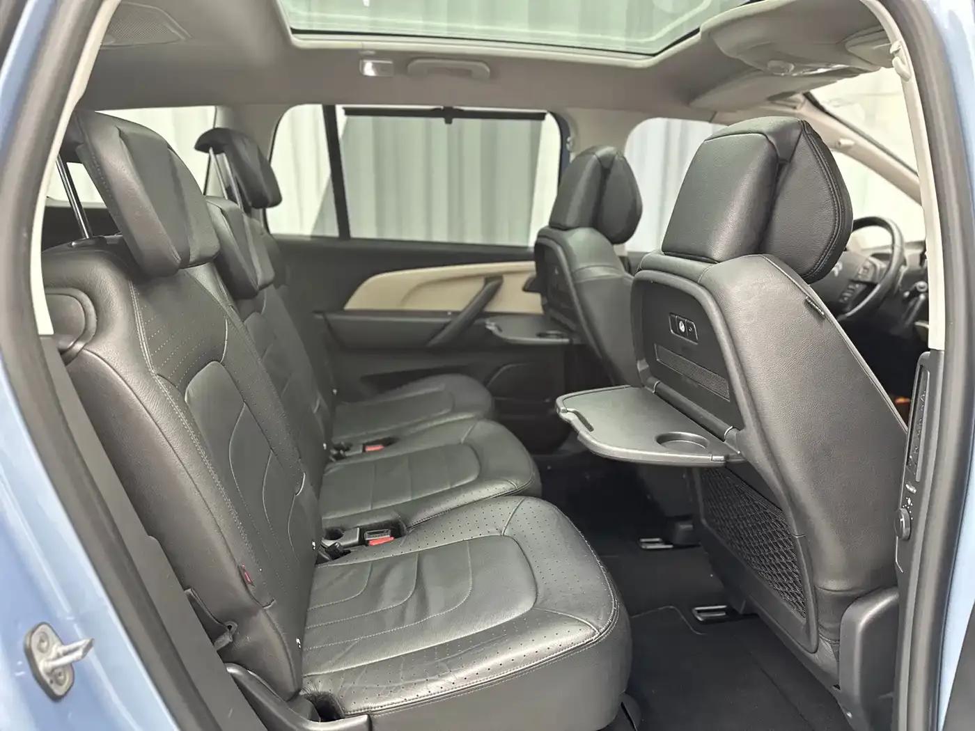 2015 Civic Civic Grand 1.6T Luxury 7-Seater — миниатюра 33