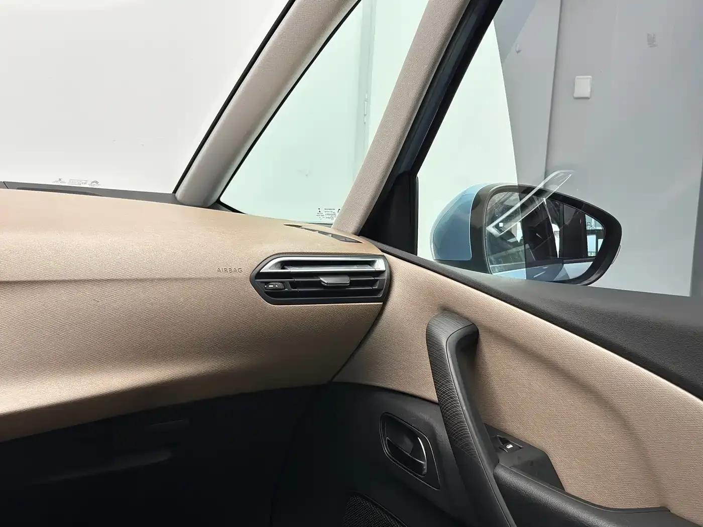2015 Civic Civic Grand 1.6T Luxury 7-Seater — миниатюра 40