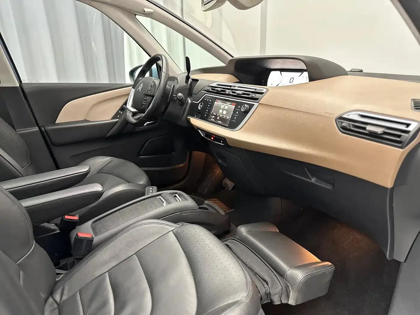 2015 Civic Civic Grand 1.6T Luxury 7-Seater — миниатюра 44