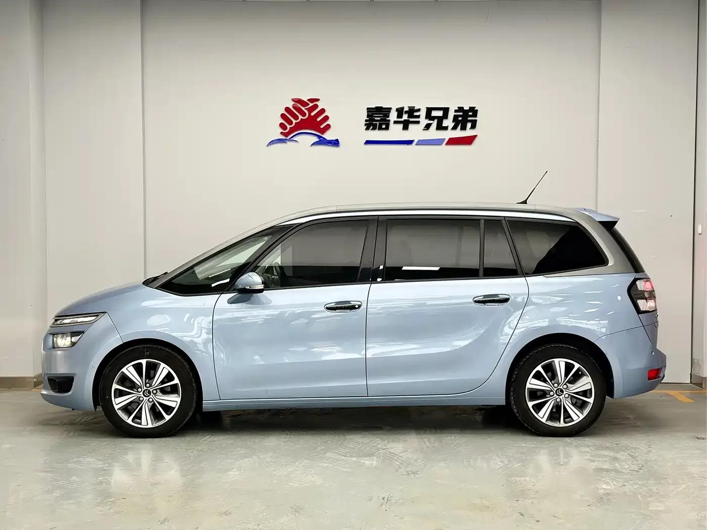 2015 Civic Civic Grand 1.6T Luxury 7-Seater — миниатюра 8