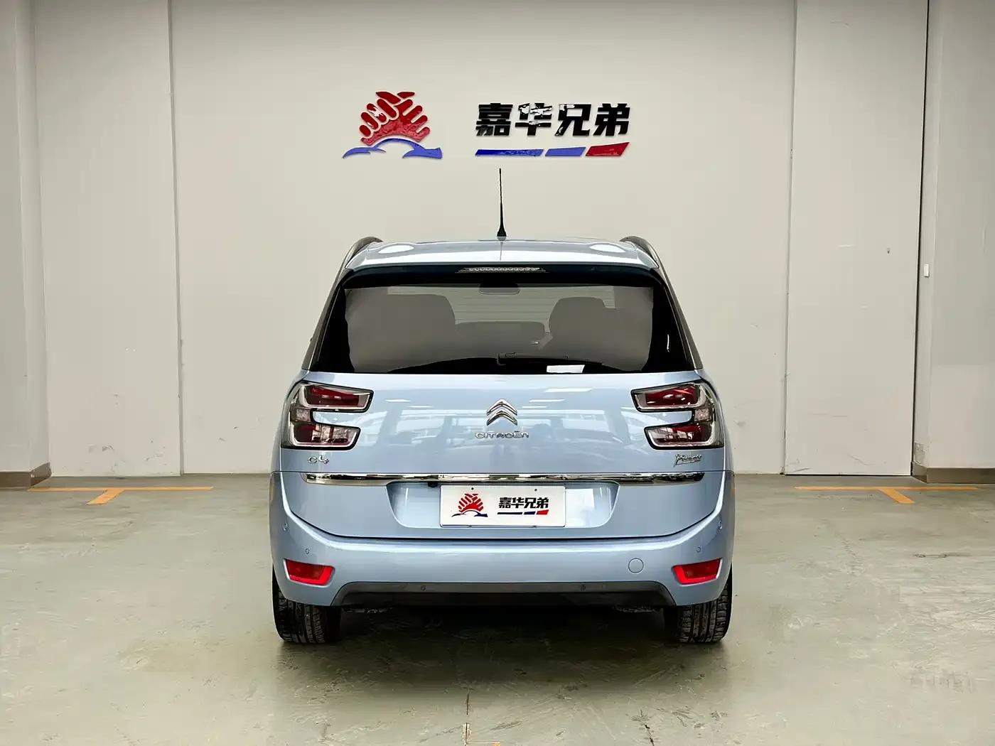 2015 Civic Civic Grand 1.6T Luxury 7-Seater — миниатюра 10