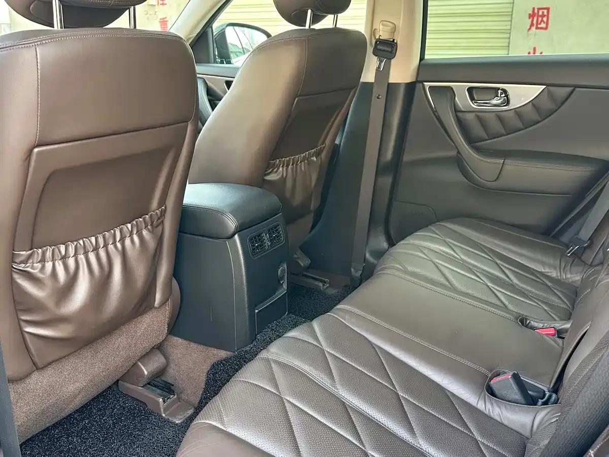 Infiniti FX 2010 FX35 Standard Edition — миниатюра 9