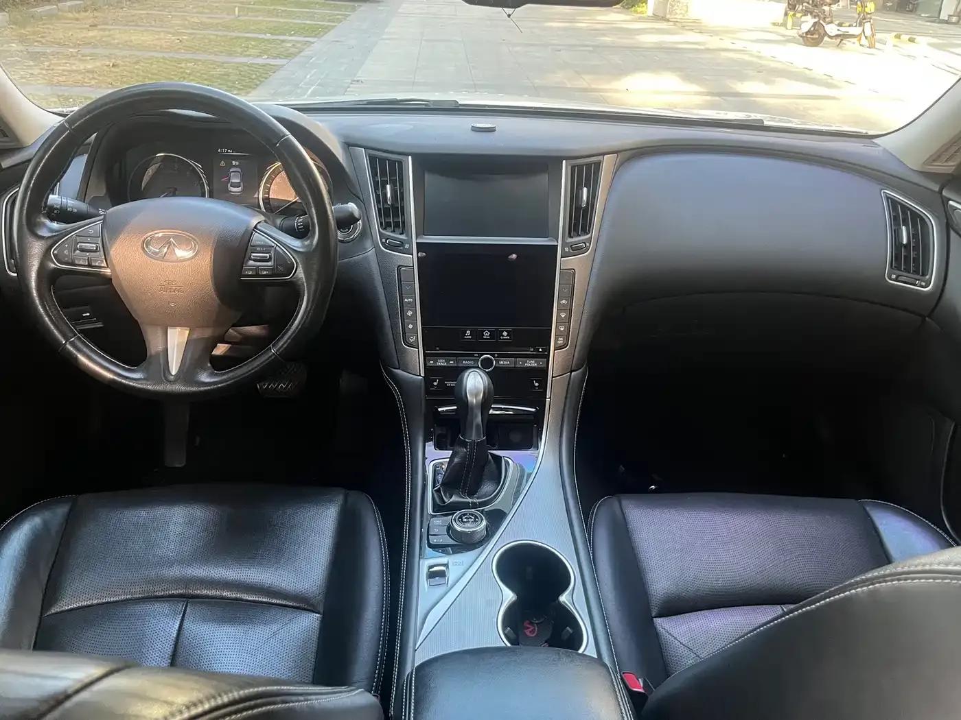 Infiniti Q50 2014 3.7L Luxury Edition — миниатюра 9