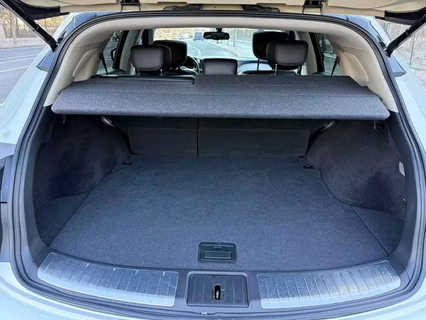 Infiniti QX70 2013 3.7L Standard Edition — миниатюра 16